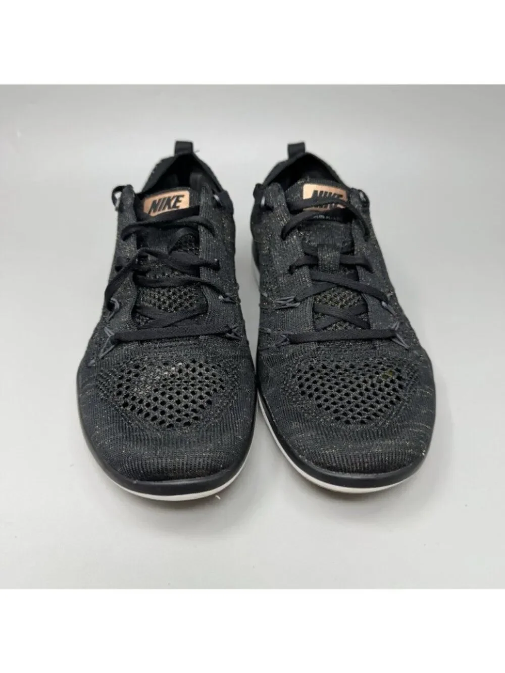 Nike Free TR Focus Flyknit Running Shoes Womens 7 Black Sneakers 844817-002